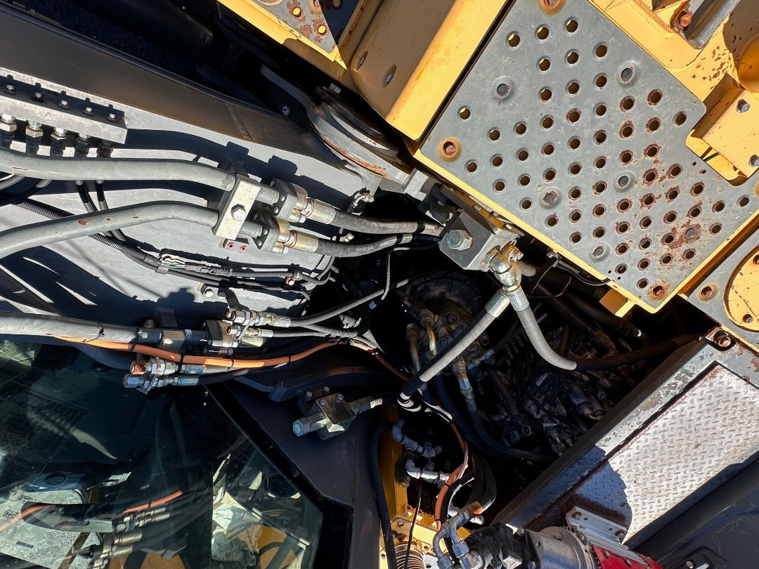 2013 VOLVO EC220DL - Image 36